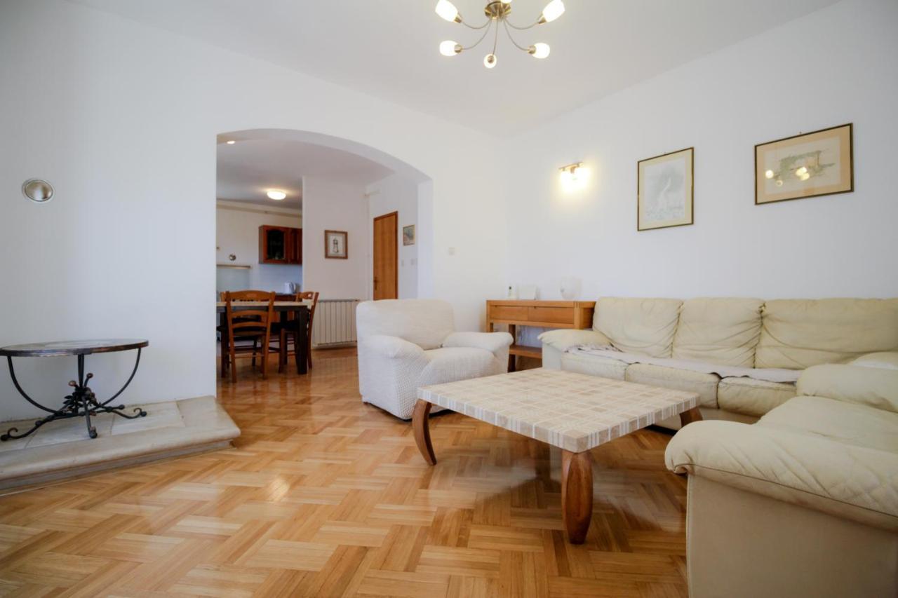 Apartment Sverko Кастав Экстерьер фото